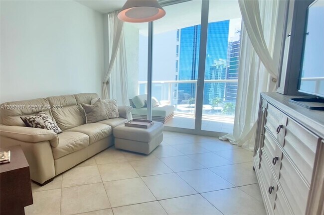 Foto del edificio - 218 SE 14th St