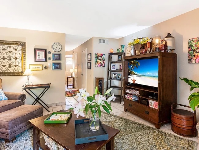 Ejemplo de sala de estar - 14515 Wunderlich Dr