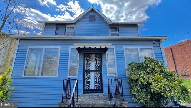 Foto del edificio - 613 Homestead St