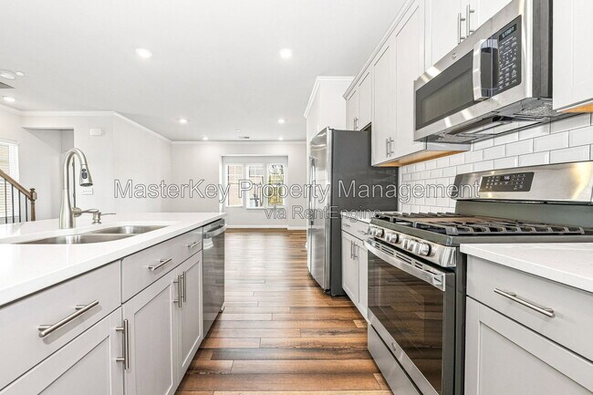 Foto del edificio - 3001 Brellon Ln