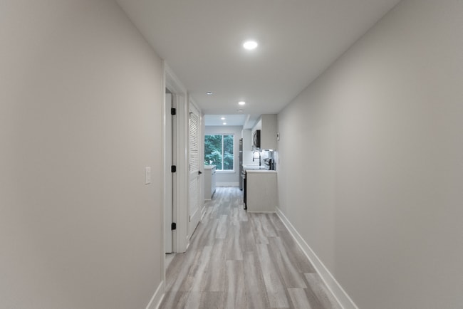 Photo - 665 N 35th St Apartment