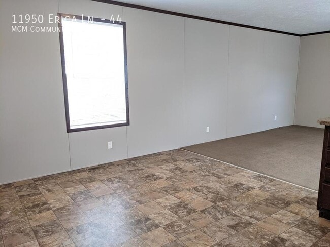 Building Photo - AVAILABLE NOW! 11950 Erica Ln. Site 44
