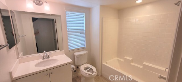 Building Photo - 278 S Arroyo Dr