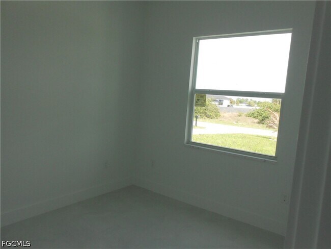 Foto del edificio - 320 Poplar St