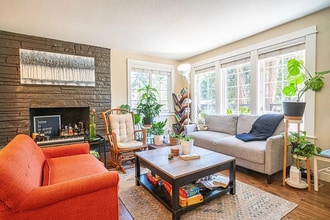 Building Photo - 13341 31st Ave NE