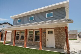 Building Photo - 568 N Littleleaf Ter