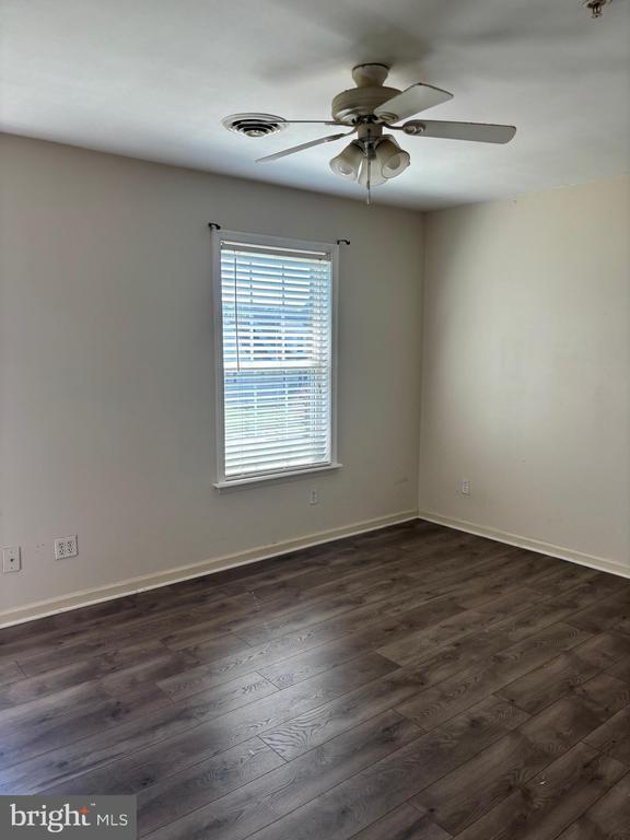 Building Photo - 1011 Zircon Ct