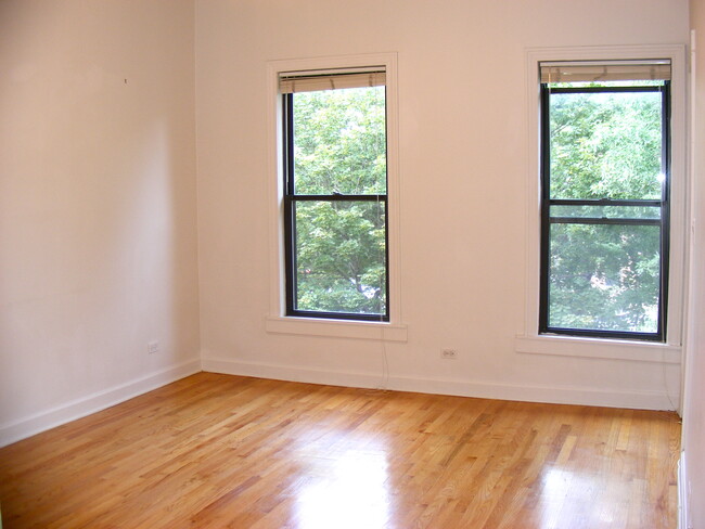 907 S. Laflin St - Sala de estar del Apt. n.o 3 - Harris Point Chicago