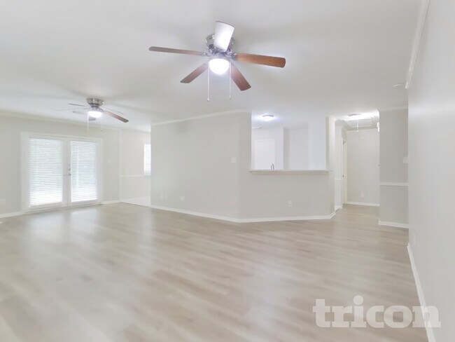 Foto del edificio - 18018 Heron Forest Ln