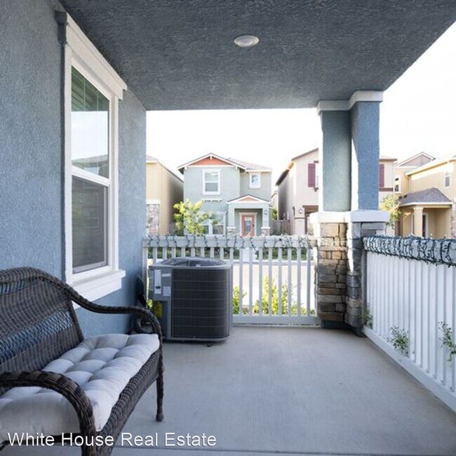 Foto del edificio - 4 br, 4 bath House - 4030 Liverpool St