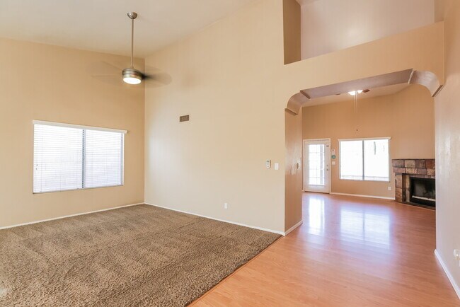 Building Photo - 544 W Laredo Ave