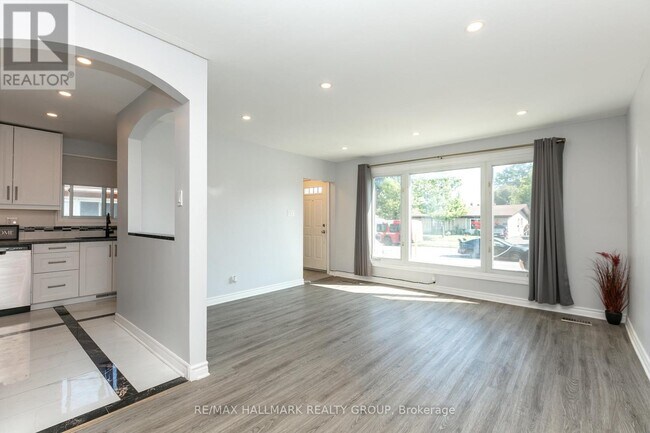 Photo du bâtiment - 1229 Maitland Ave