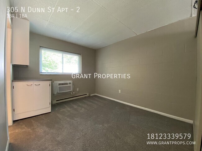 Foto del edificio - 305 N Dunn St