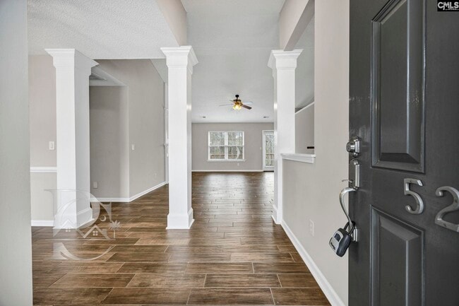 Foto del edificio - 520 Menauhant Ct