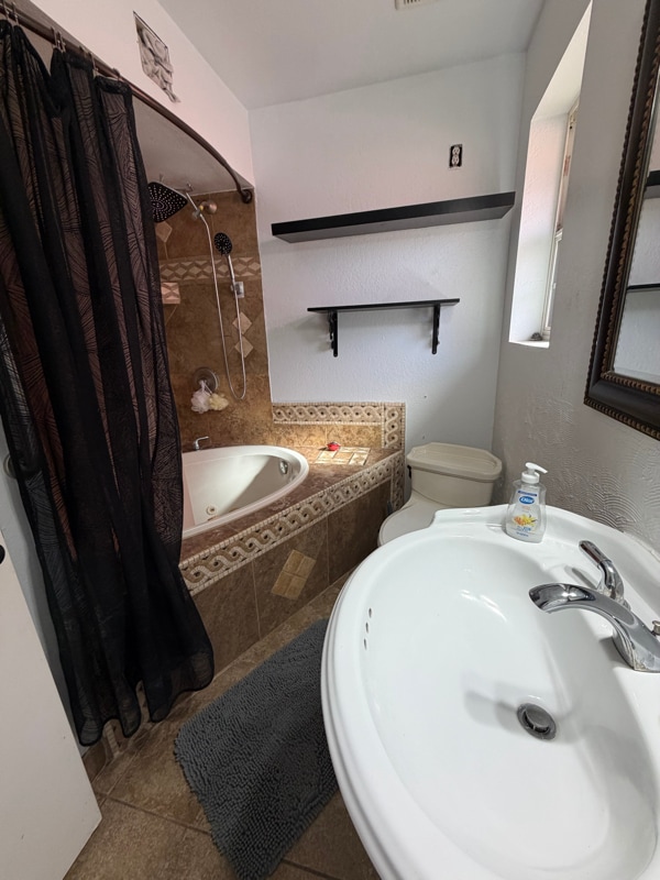 Building Photo - 6907 E Flossmoor Ave