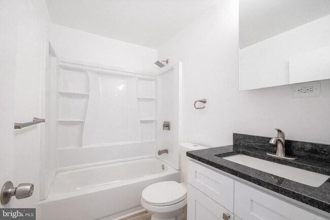 Foto del edificio - 20 Fort Sumpter Rd