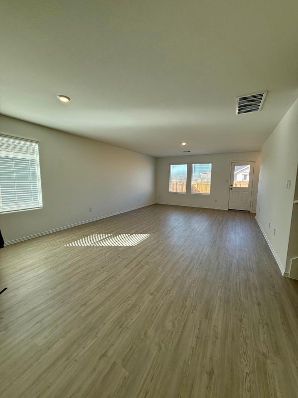 Foto del edificio - 125 Painted Night Rd