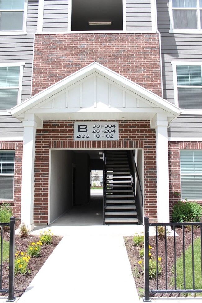 Building Photo - Reduced price
