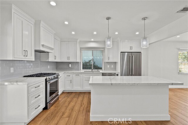 Foto del edificio - 1056 E Orange Grove Ave