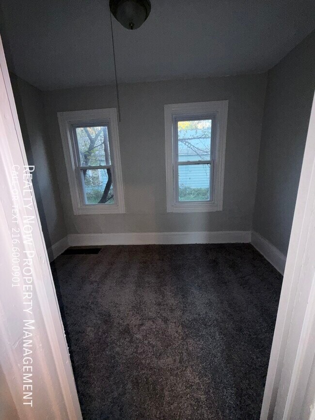 Foto del edificio - 3507 Carlyle Ave