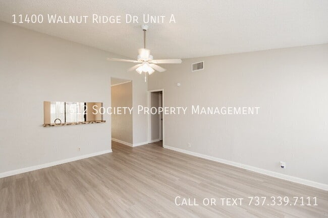 Foto del edificio - 11400 Walnut Ridge Dr