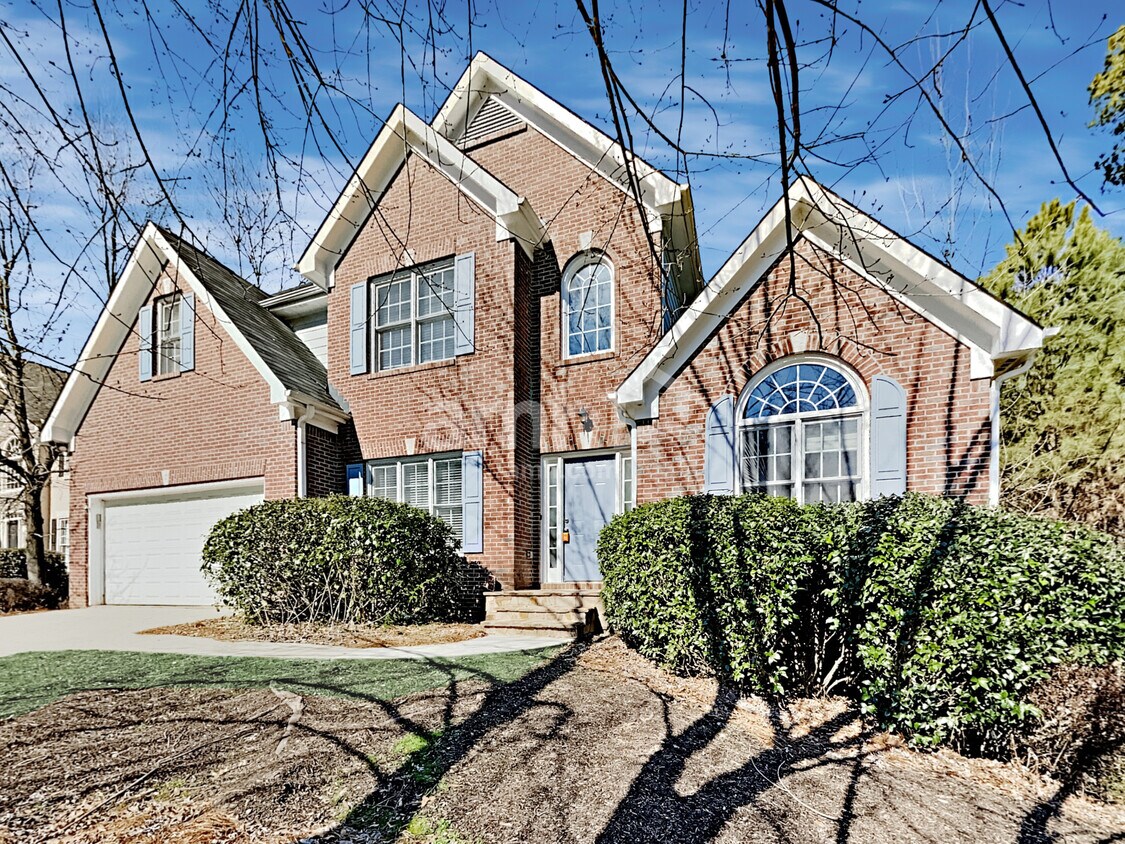 Primary Photo - 1470 Woodpoint Way