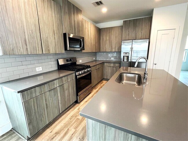 Foto del edificio - 18535 Centro Row