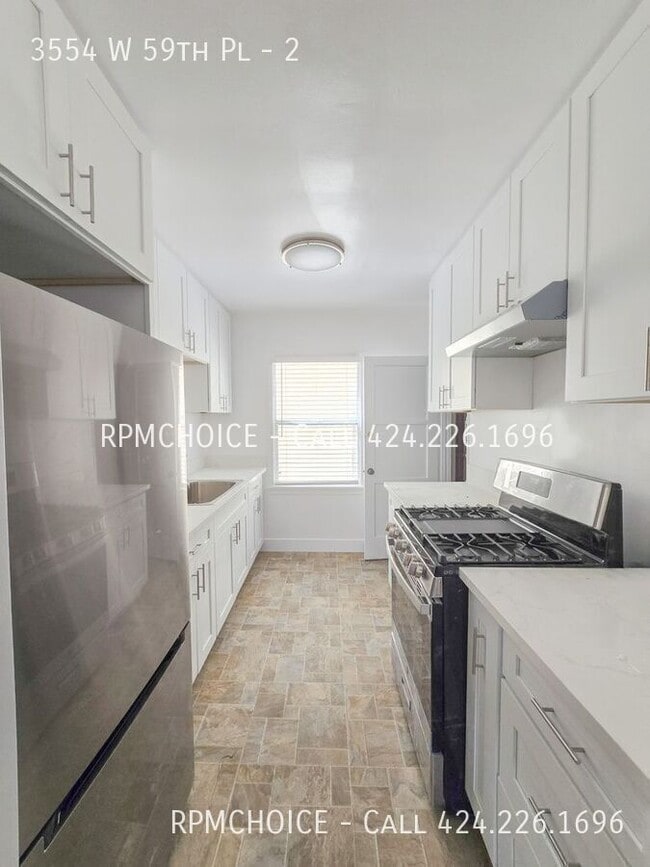 Building Photo - 3554 W 59th Pl