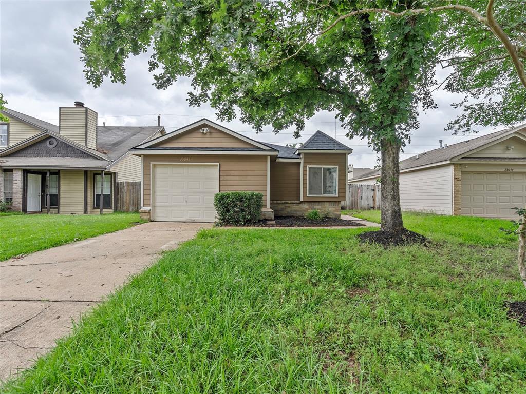 Foto principal - 23043 Red Leo Ln