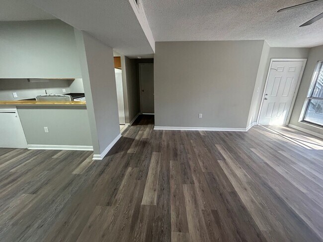 Foto del edificio - 3609 Juneau Rd