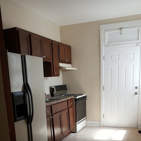 Foto del edificio - 5703 S Emerald Ave