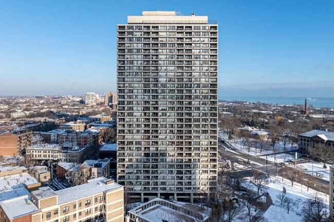Alternar - Lincoln Park Tower