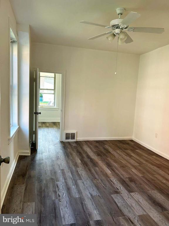 Foto del edificio - 4806 Disston St
