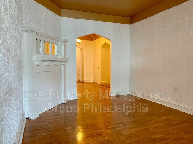 Building Photo - 4549 N 13th St