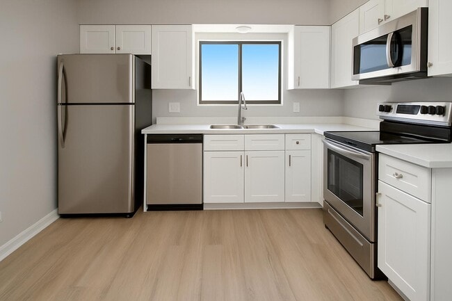 Building Photo - 9204 Roan Ln