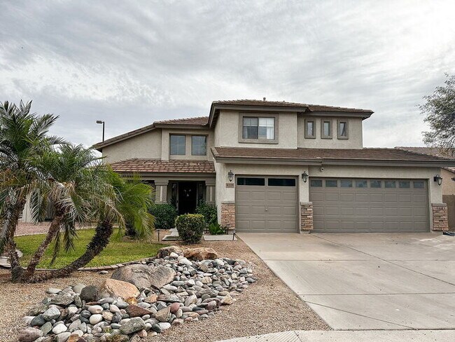 Building Photo - 4225 E Ivanhoe St