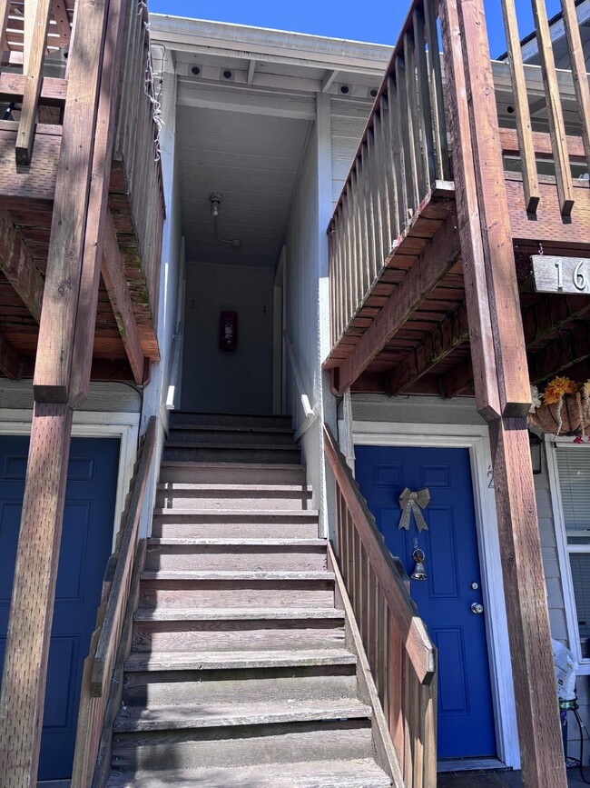 Building Photo - 1626 S G St