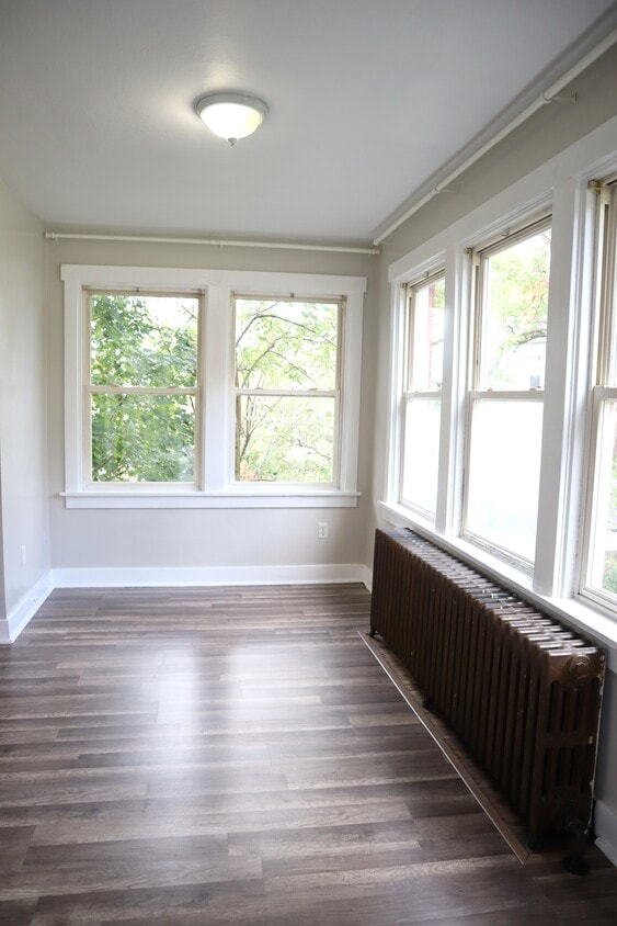 Perfect mudroom or reading nook with large windows and sunlight. - 201 Richbarn Rd