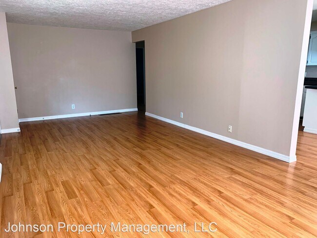 Building Photo - 3 br, 1 bath House - 1334 W. Columbia Ave.