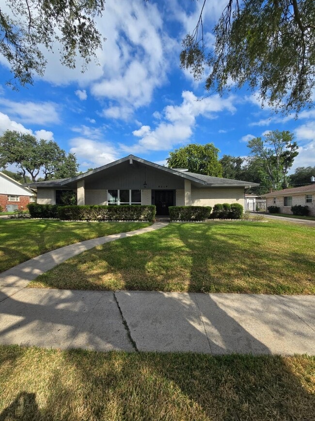 Building Photo - 8314 Burning Hills Dr