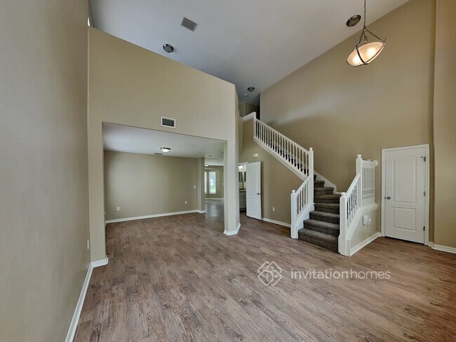 Foto del edificio - 1525 Nestlewood Trail