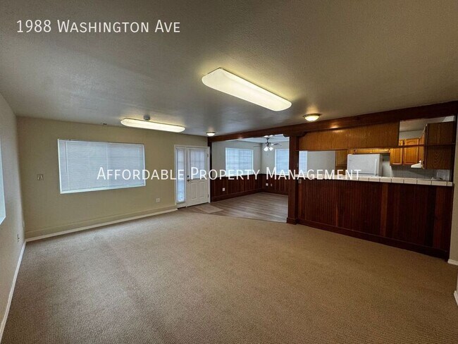 Foto del edificio - 1988 Washington Ave