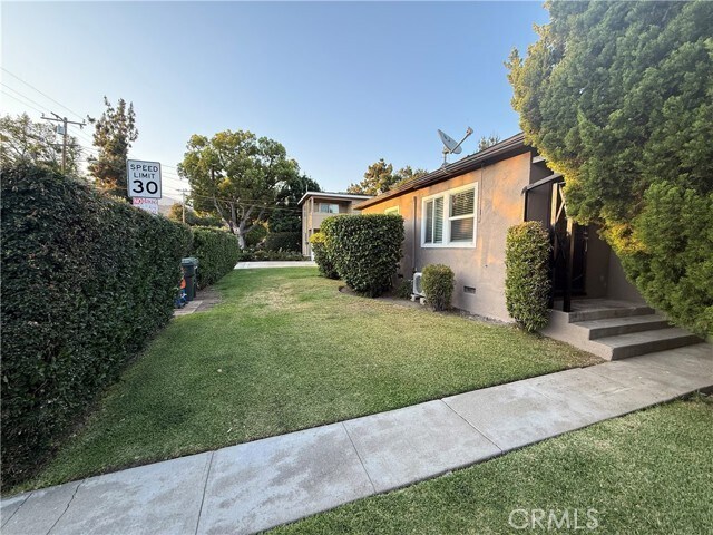 Foto principal - 637 W Colorado Blvd