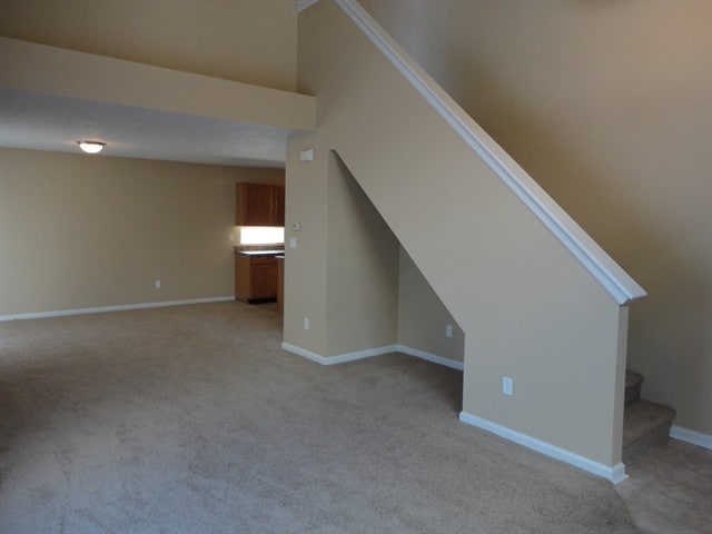 Building Photo - 695 Mountain Pine Dr