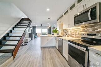 Building Photo - 1111 Seacoast Dr