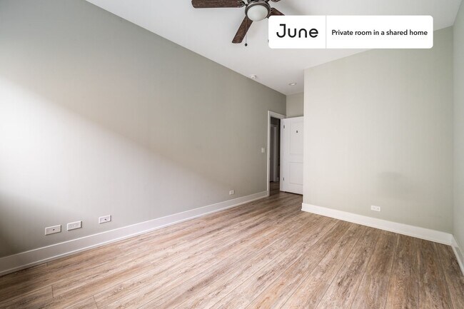 Foto del edificio - Room in Shared 5 bed/3 bath home