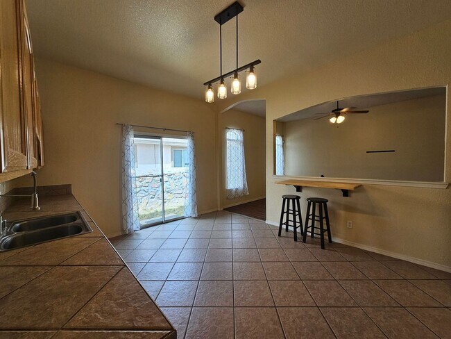 Foto del edificio - 10909 Northview