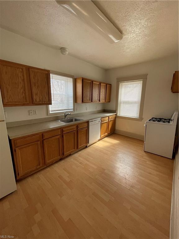 Foto del edificio - 1421 W 84th St