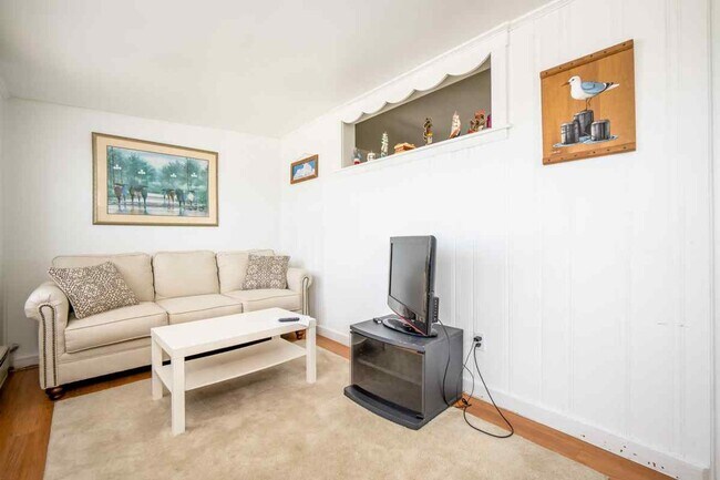 Foto del edificio - WINTER RENTAL - 1 Bed / 1 Bath - BEACH BLO...