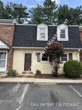 Building Photo - 151 Charlestowne Cir